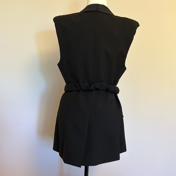 SMYTHE
Belted Sleeveless Blazer/vest - Black size 8 - Picture 6 of 11